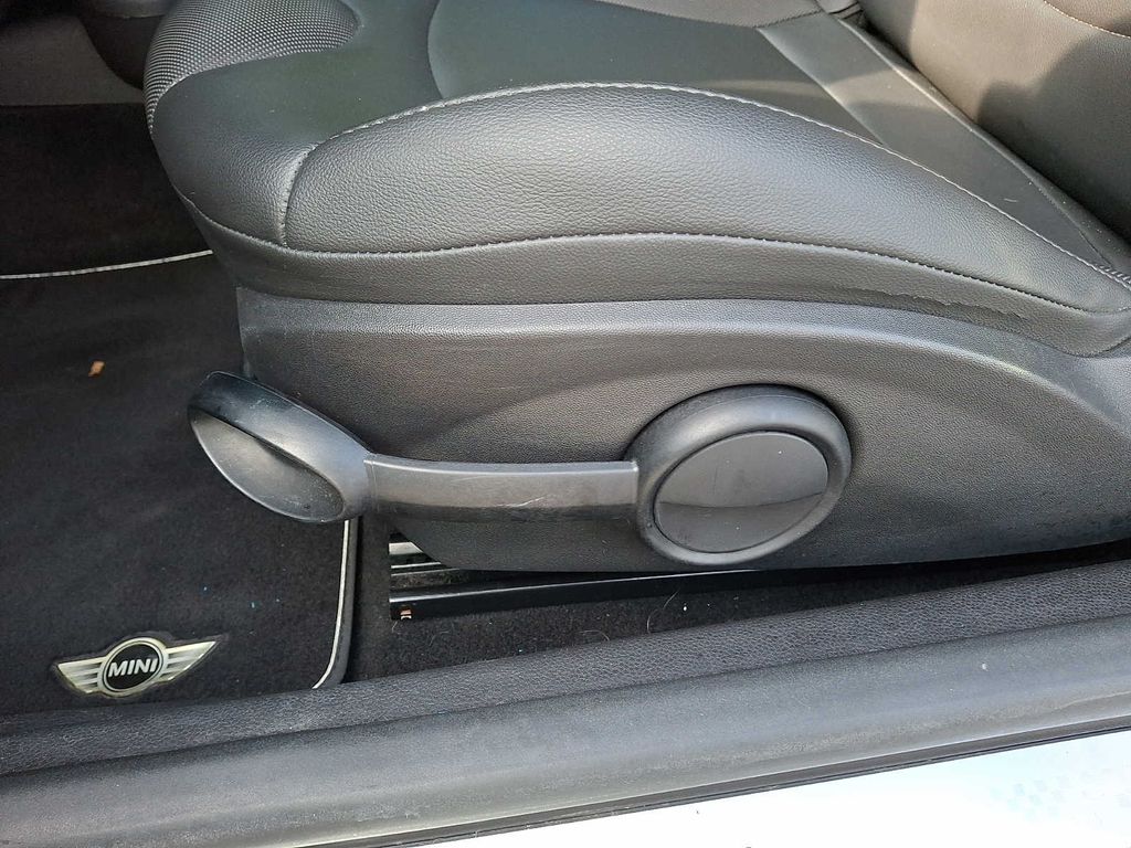 Thumbnail: 2012 MINI Cooper - 10
