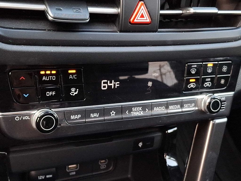 2024 Kia Seltos EX - Photo 13