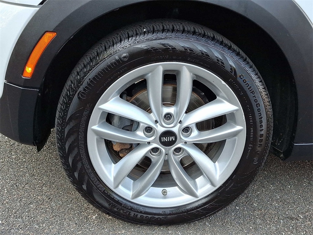 Thumbnail: 2014 MINI Cooper Countryman - 9