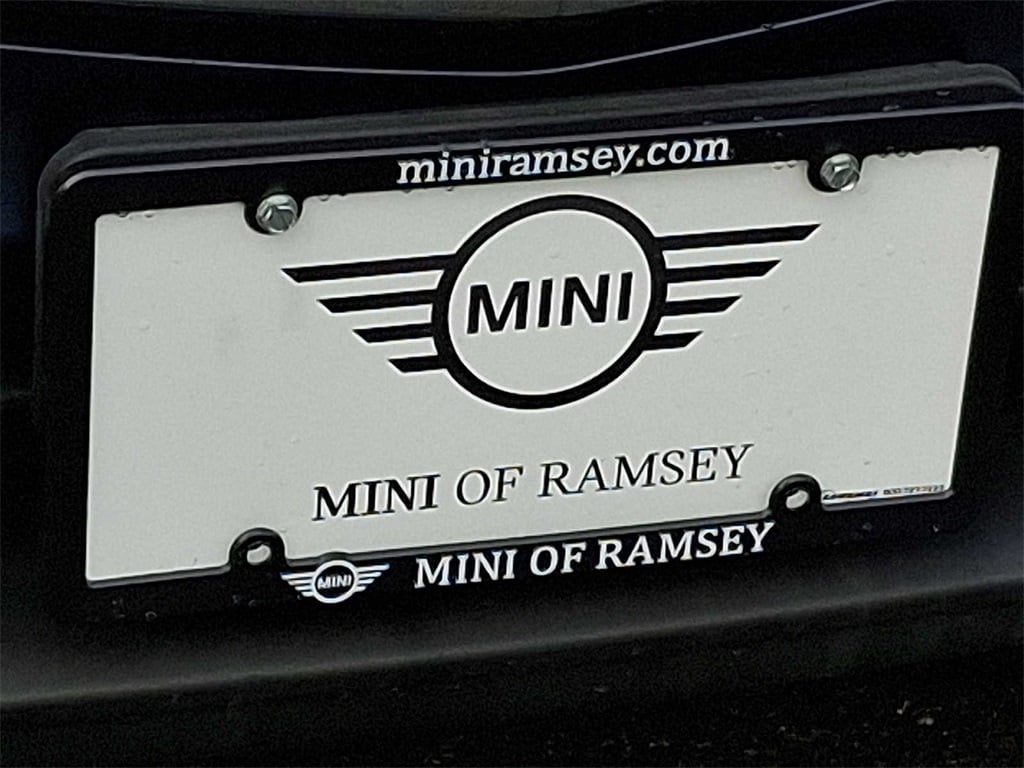 Thumbnail: 2023 Kia Niro - 30