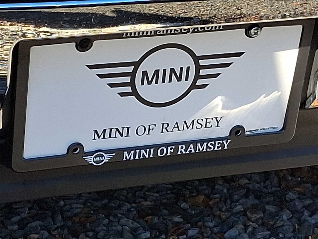 Thumbnail: 2023 MINI Cooper Hardtop - 30