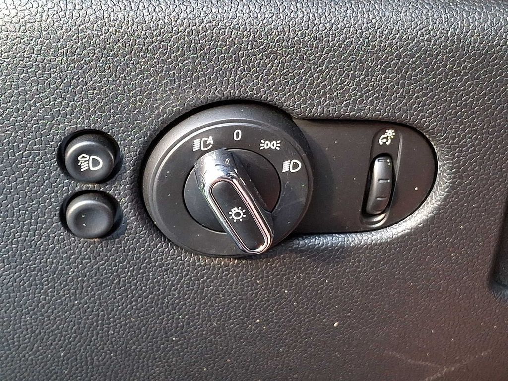 Thumbnail: 2024 MINI Cooper Convertible - 21