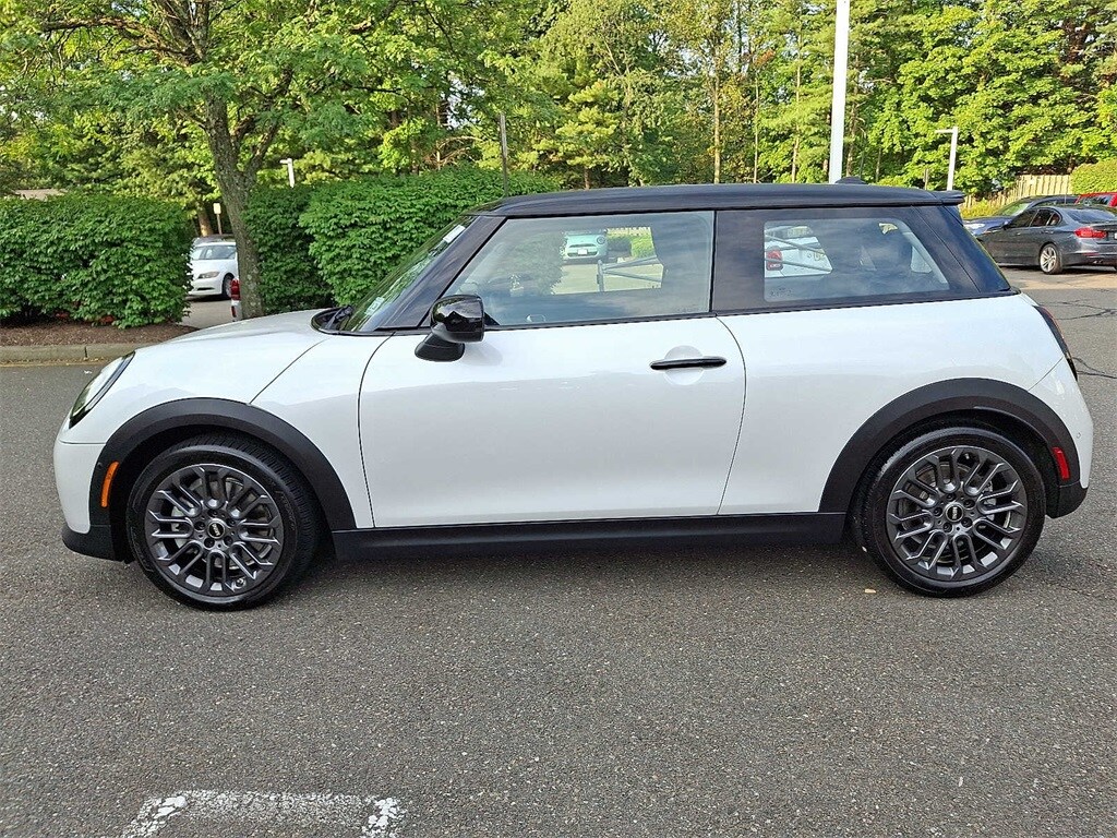 Thumbnail: 2025 MINI Cooper Hardtop - 8