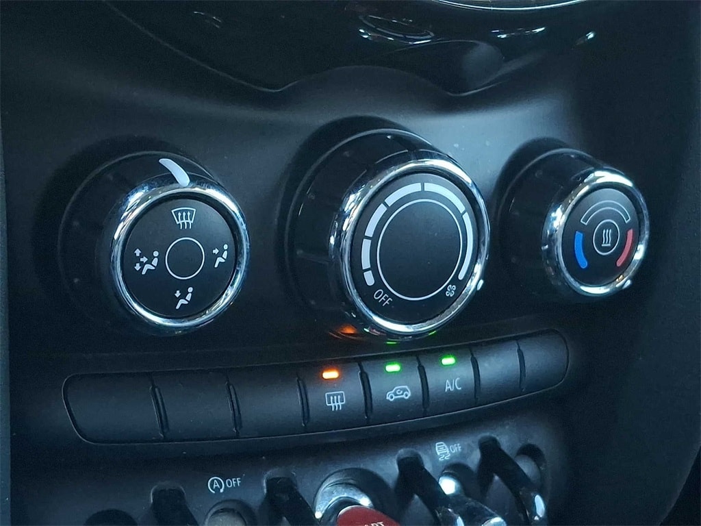 Thumbnail: 2020 MINI Cooper Hardtop - 14