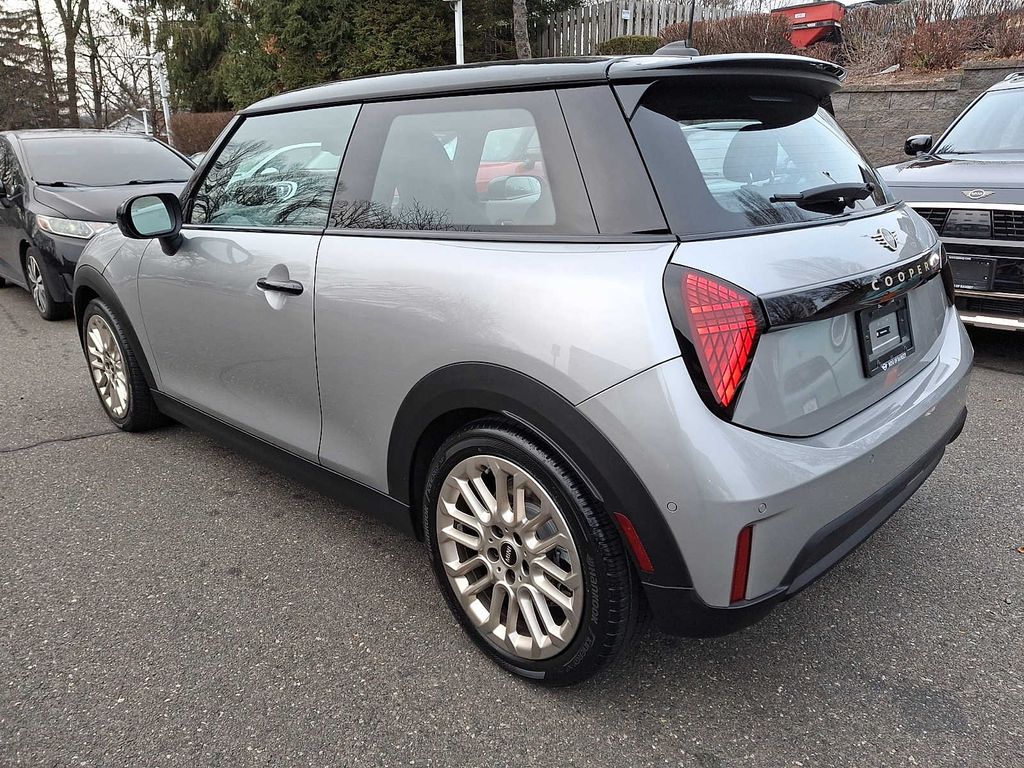 Thumbnail: 2025 MINI Cooper Hardtop - 6