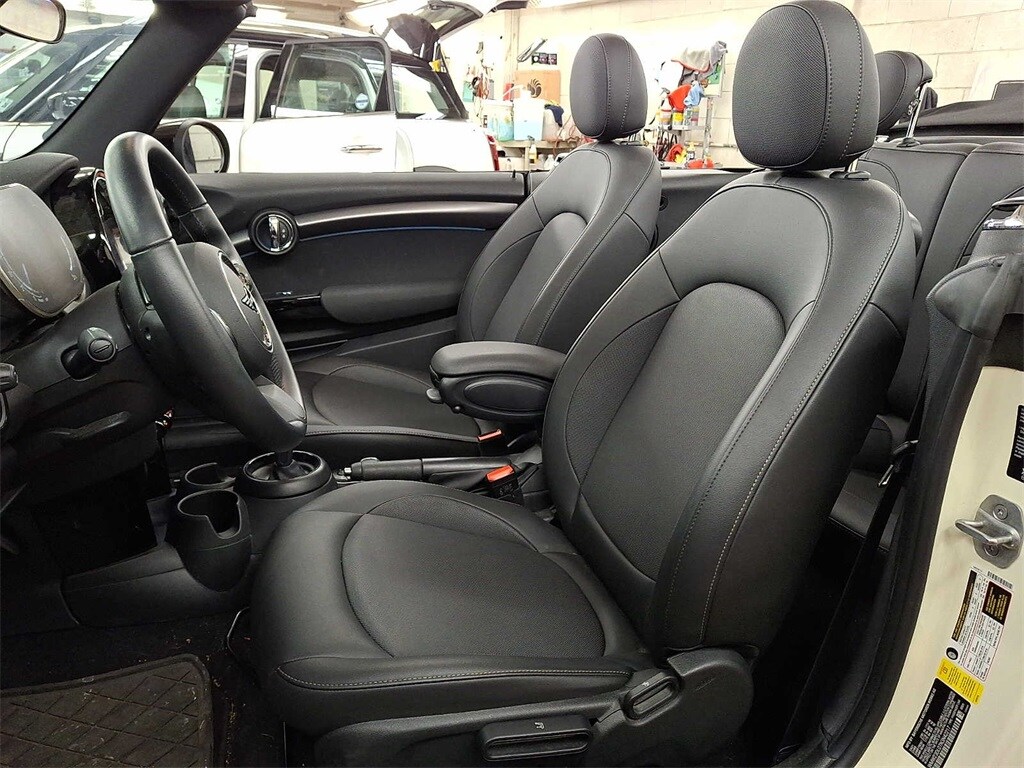 Thumbnail: 2022 MINI Cooper Convertible - 10