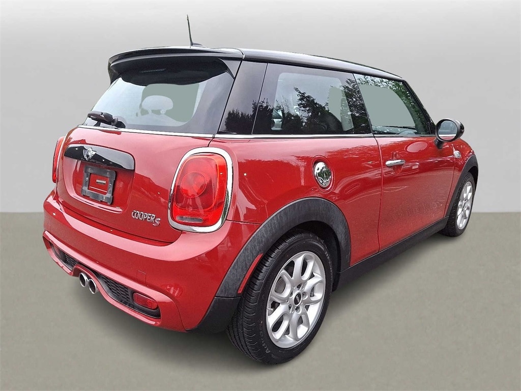 Thumbnail: 2015 MINI Cooper - 4