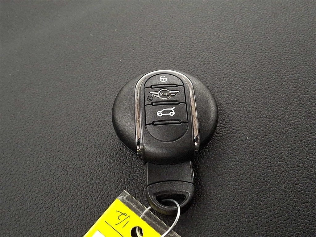 Thumbnail: 2024 MINI Cooper Hardtop - 21