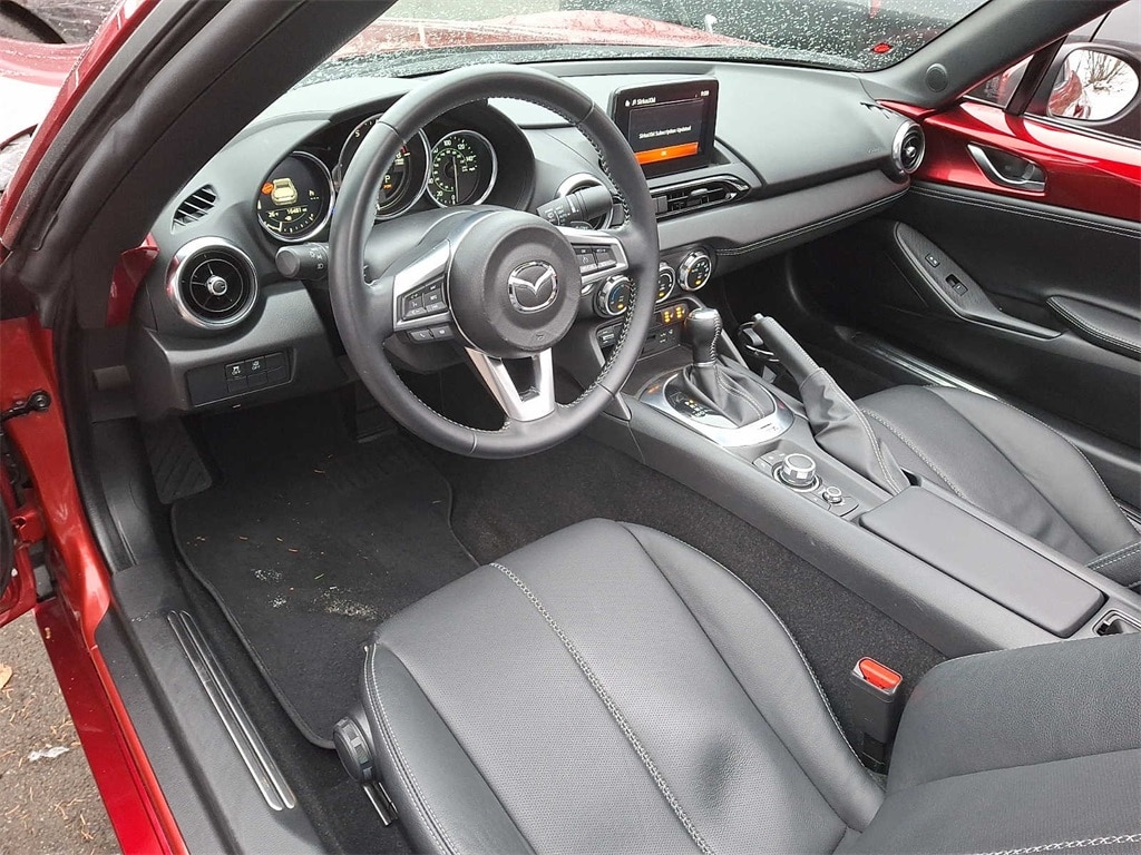 Thumbnail: 2023 Mazda MX-5 Miata - 8