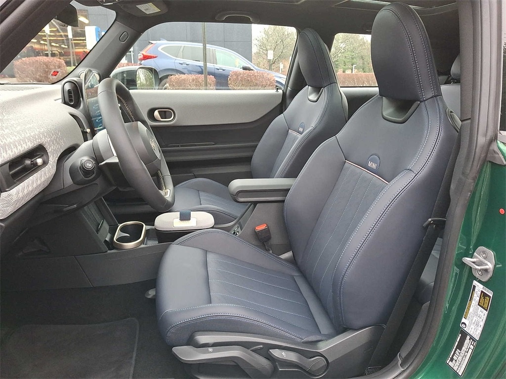 Thumbnail: 2025 MINI Cooper Hardtop - 13