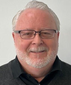 Staff member Daniel Murphy from ID_5c0760a0cd05