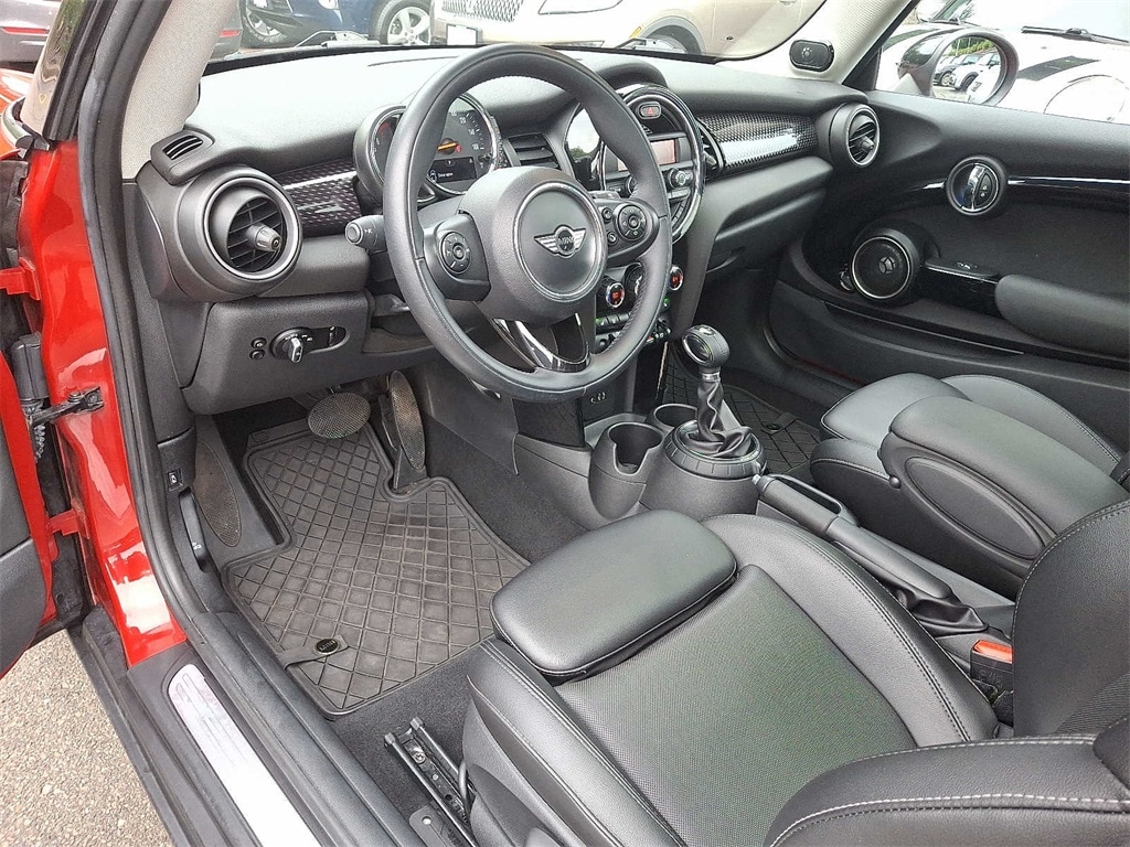 Thumbnail: 2015 MINI Cooper - 10