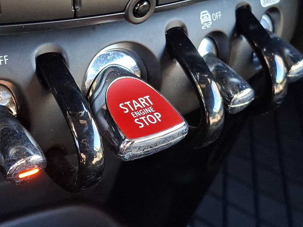 Thumbnail: 2019 MINI Cooper Convertible - 20