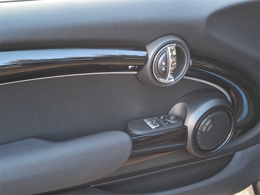 Thumbnail: 2024 MINI Cooper Hardtop - 9