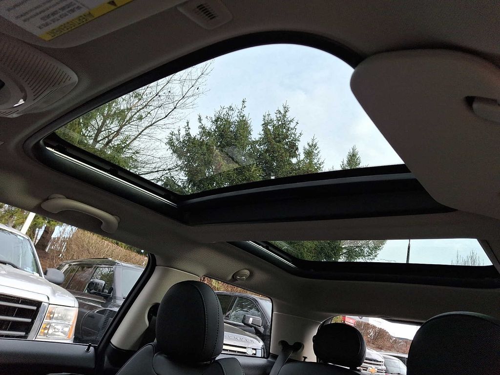 Thumbnail: 2024 MINI Cooper Hardtop - 12