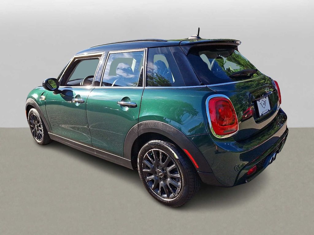 Thumbnail: 2017 MINI Cooper Hardtop - 5