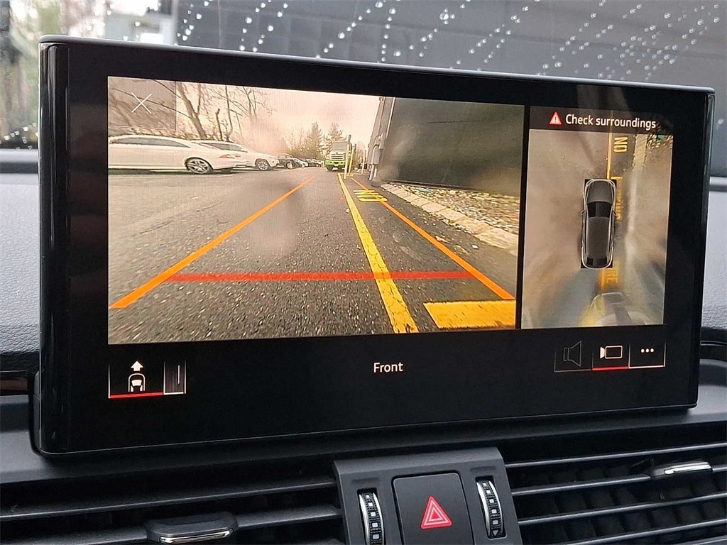 Thumbnail: 2021 Audi Q5 - 16