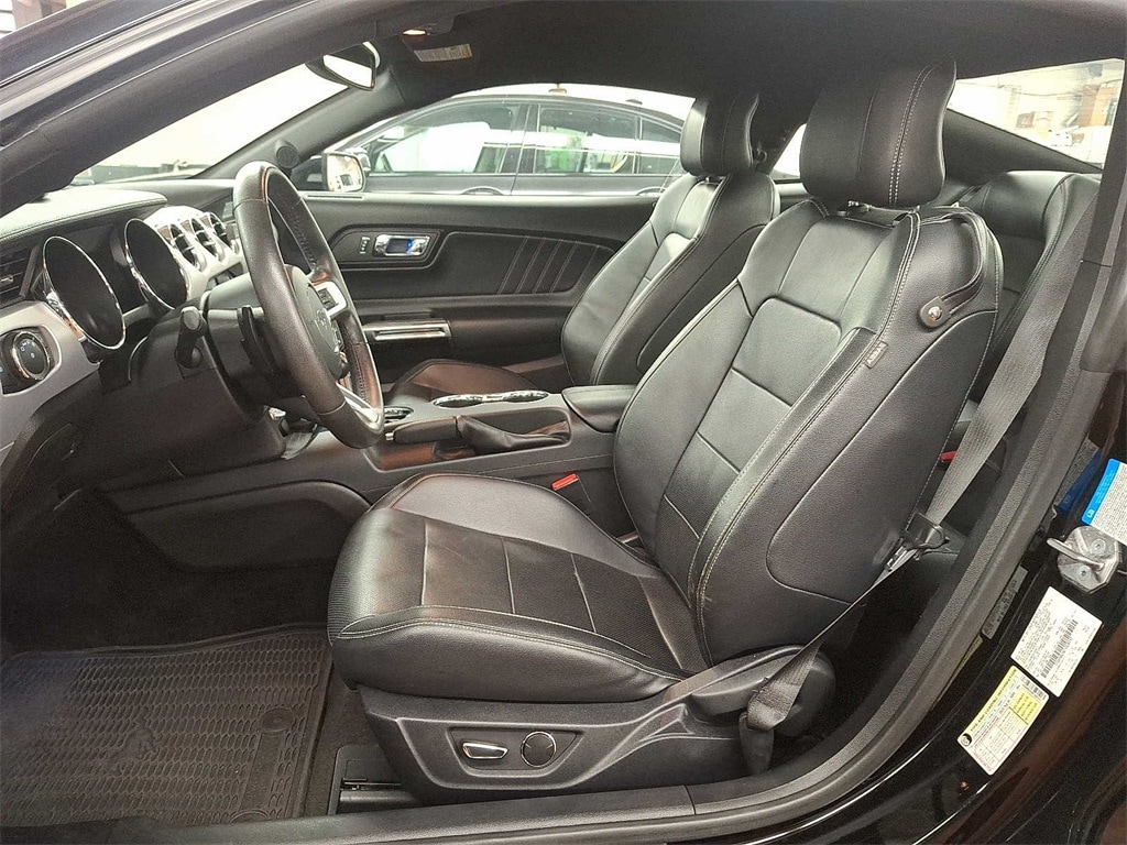 Thumbnail: 2015 Ford Mustang - 12