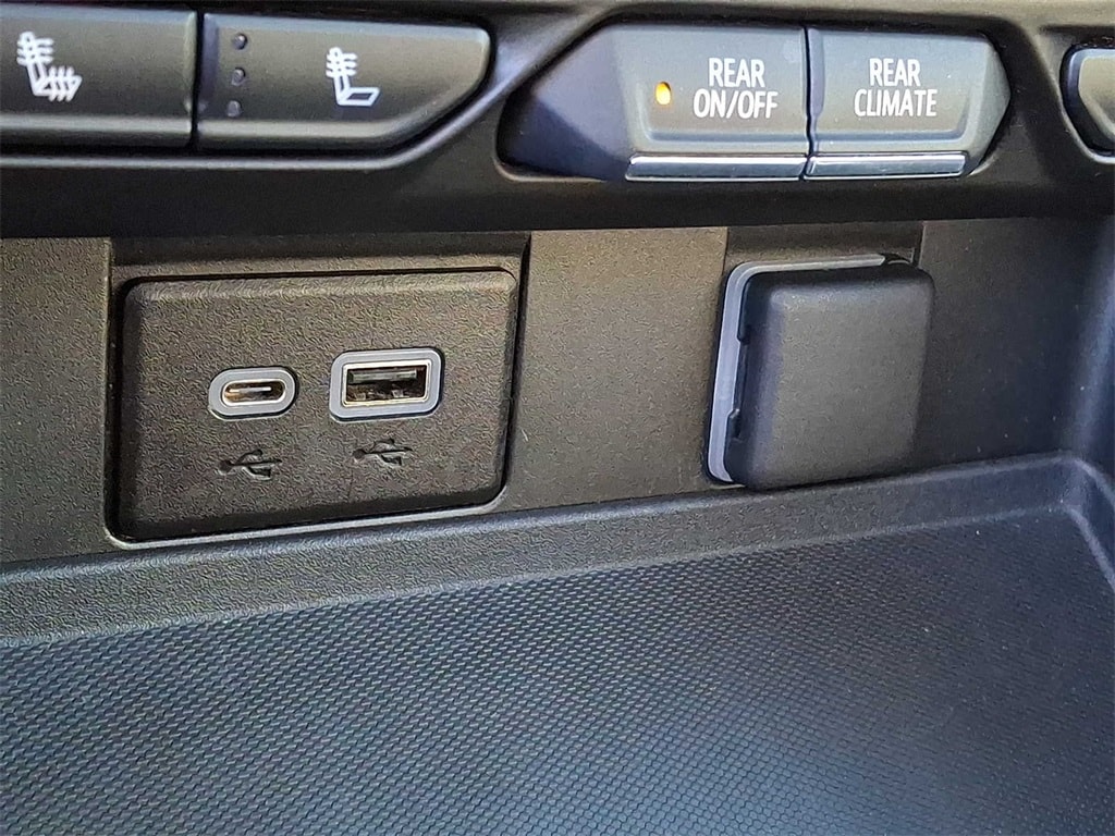 Thumbnail: 2021 Chevrolet Tahoe - 17