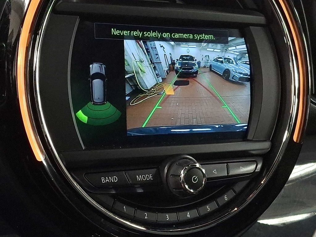 Thumbnail: 2019 MINI Cooper Countryman - 16