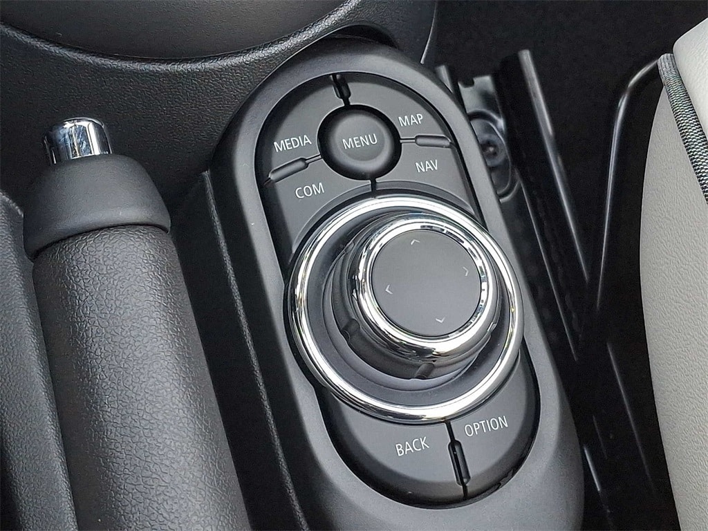 Thumbnail: 2023 MINI Cooper Convertible - 18