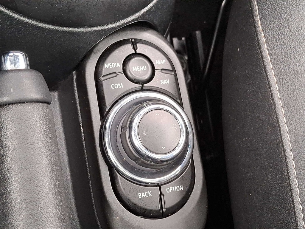 Thumbnail: 2024 MINI Cooper Hardtop - 18