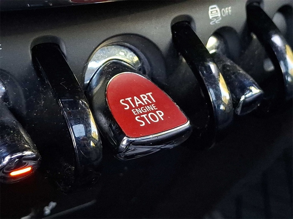 Thumbnail: 2019 MINI Cooper Countryman - 18