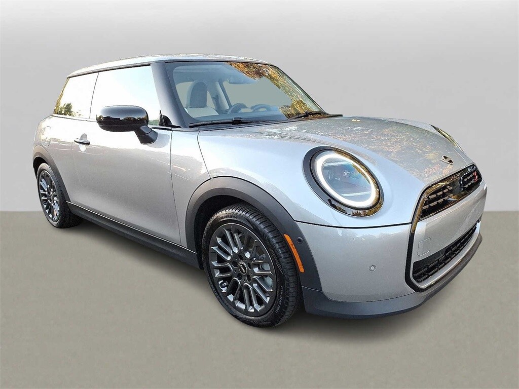2025 Mini Cooper 2 Door Hardtop S photo 3