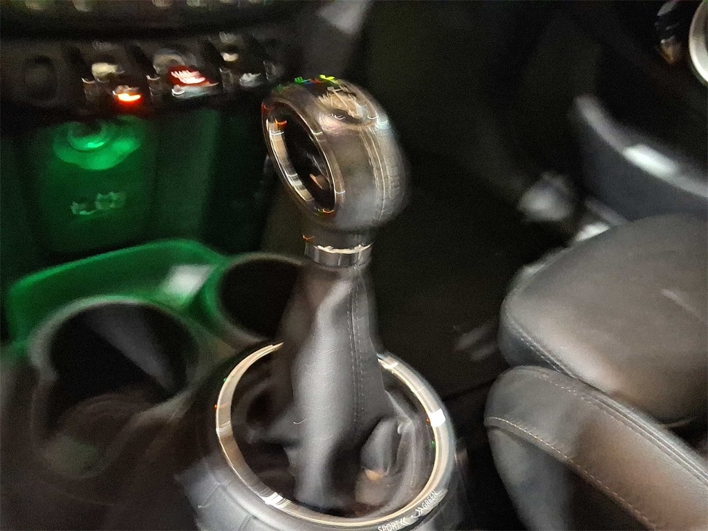 Thumbnail: 2015 MINI Cooper - 15