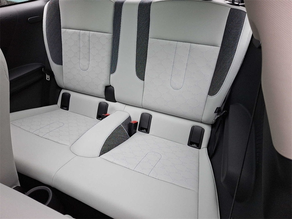2025 MINI Cooper Hardtop S 8
