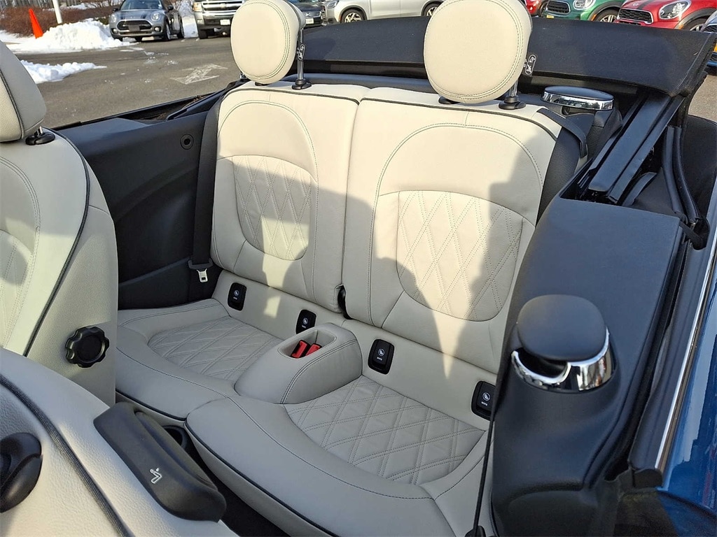Thumbnail: 2023 MINI Cooper Convertible - 7