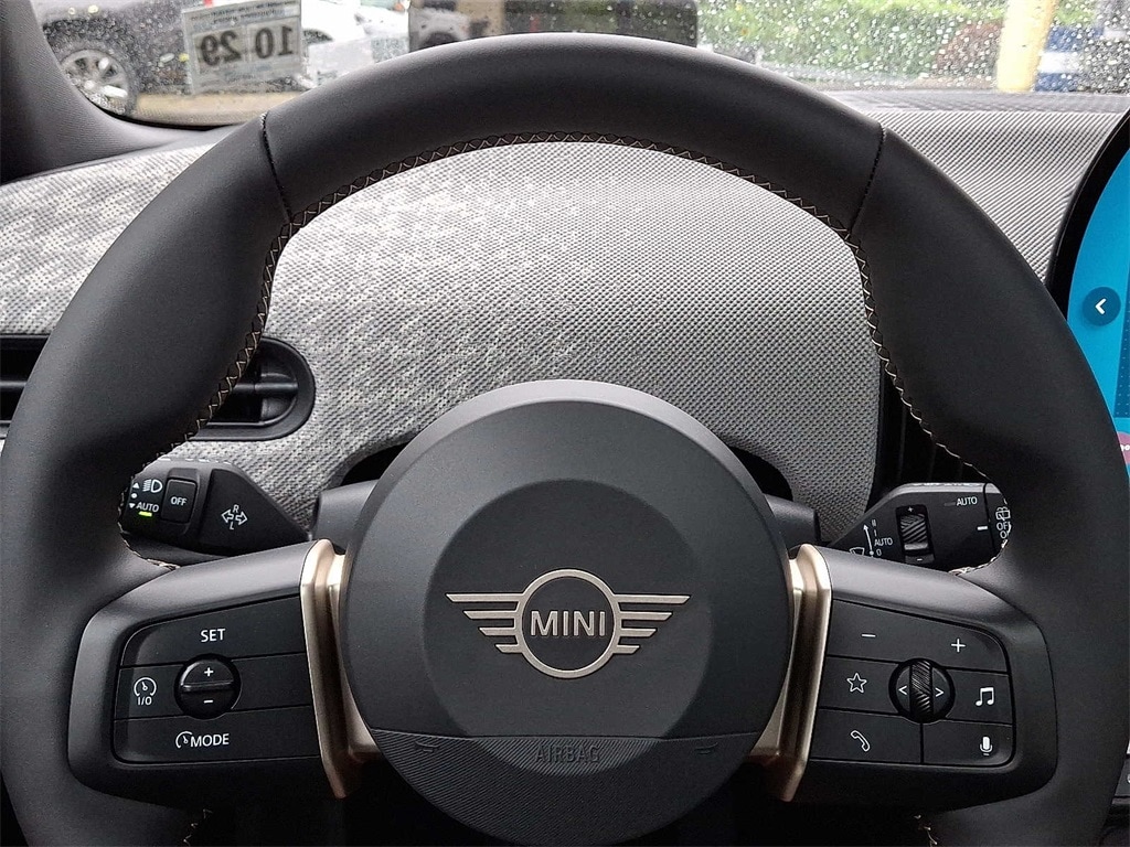 2025 MINI Cooper Hardtop S 19