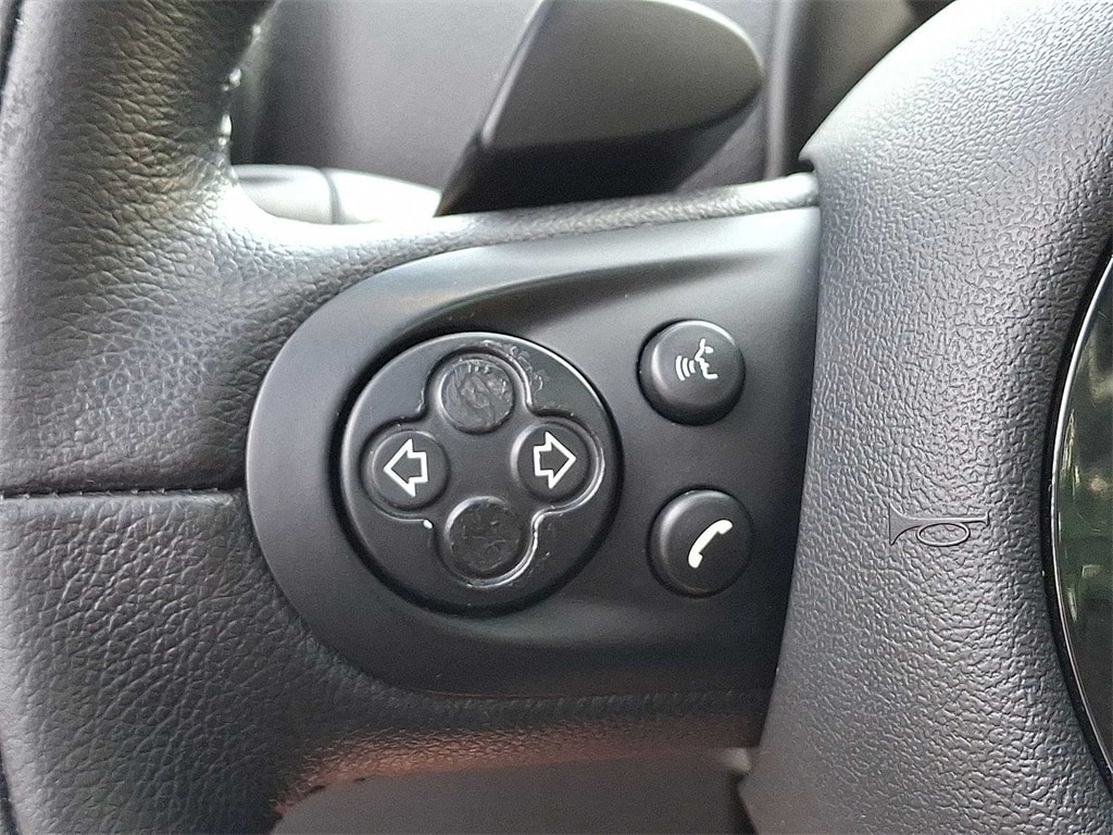 Thumbnail: 2014 MINI Cooper Countryman - 16