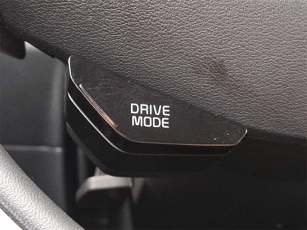 Thumbnail: 2023 Kia Niro - 18