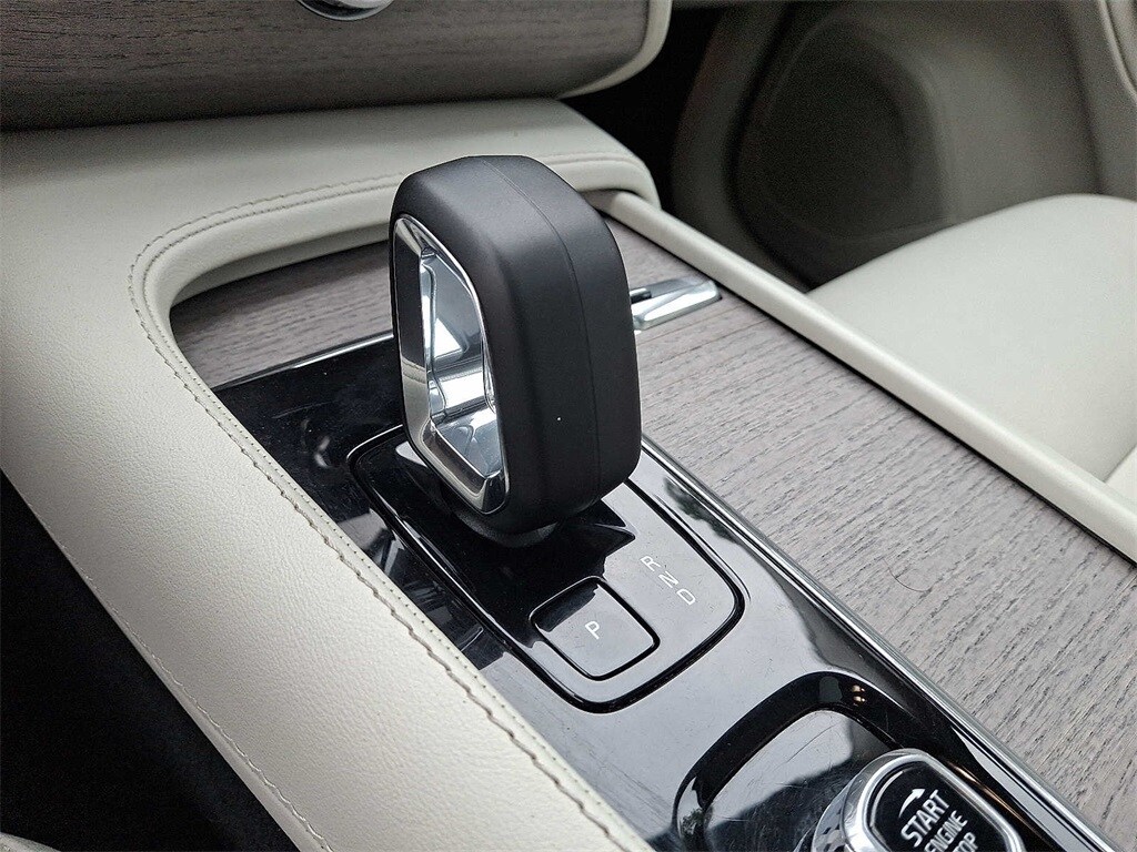 Thumbnail: 2023 Volvo XC90 - 14