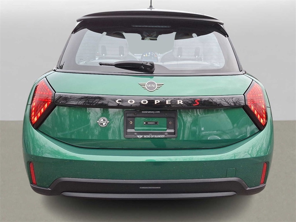 Thumbnail: 2025 MINI Cooper Hardtop - 5