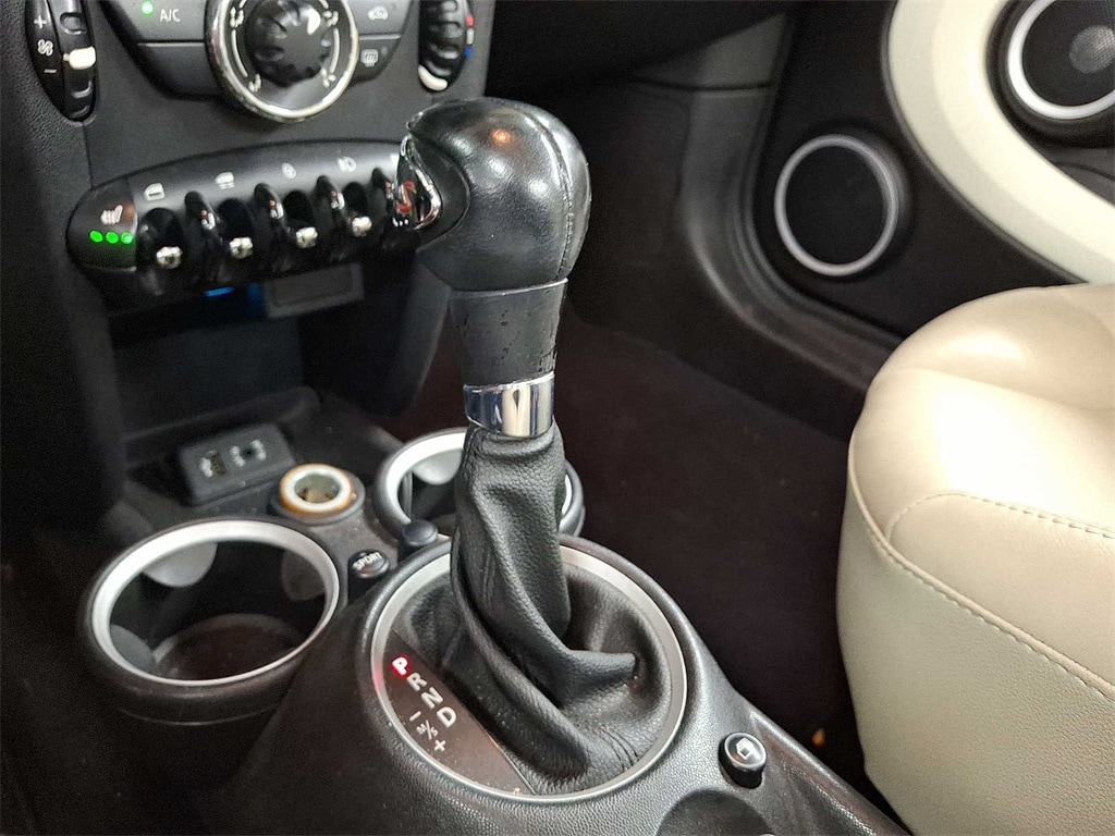 2013 MINI Cooper Base 14