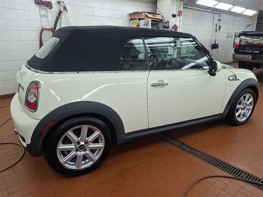 Thumbnail: 2014 MINI Cooper - 29