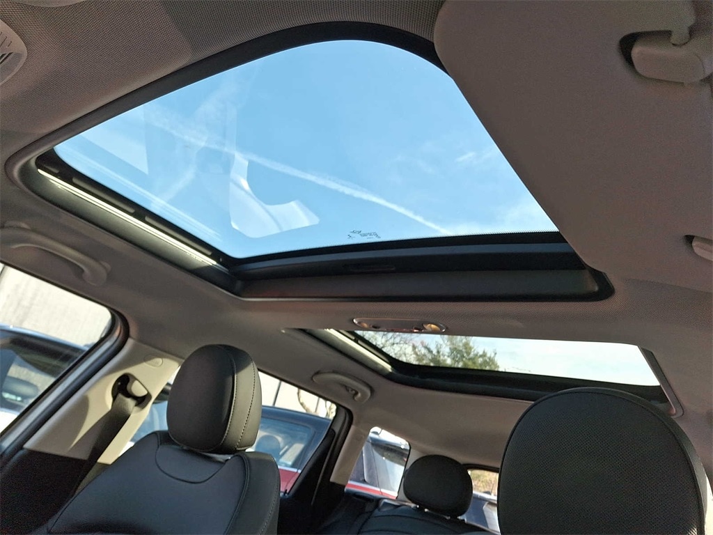 Thumbnail: 2021 MINI Cooper Clubman - 12