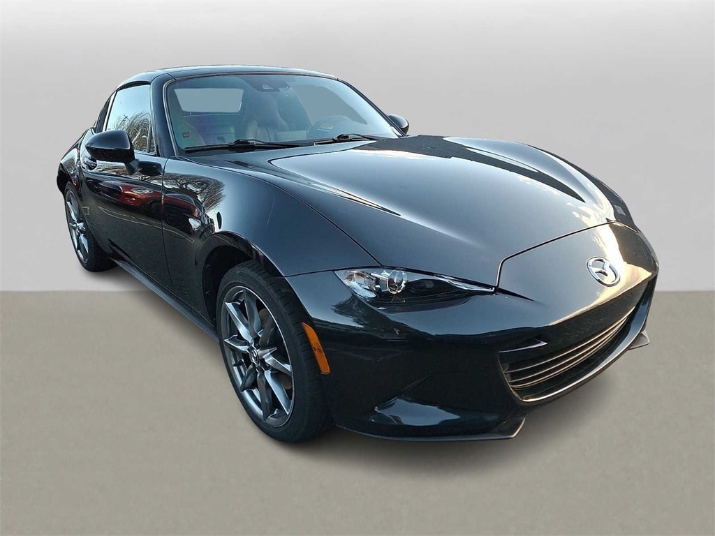 Thumbnail: 2022 Mazda MX-5 Miata - 2