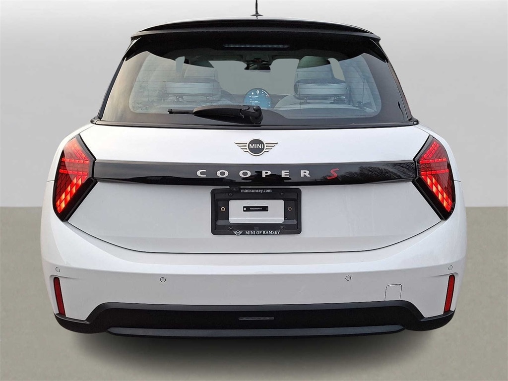 Thumbnail: 2025 MINI Cooper Hardtop - 5