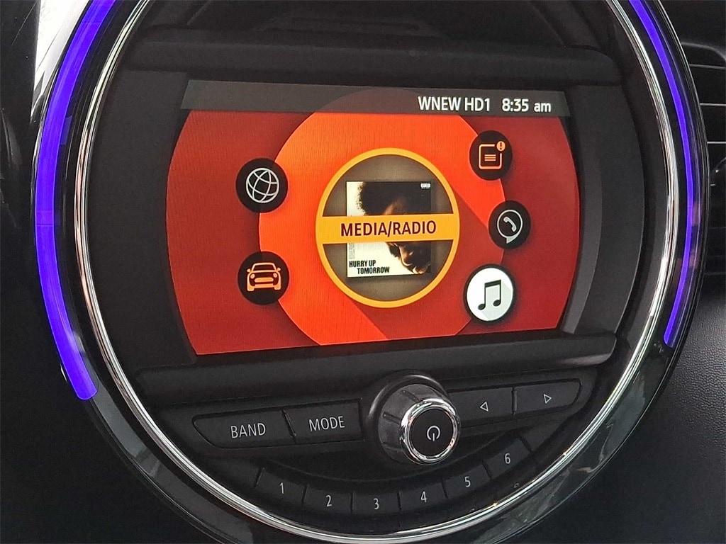 Thumbnail: 2019 MINI Cooper Hardtop - 17