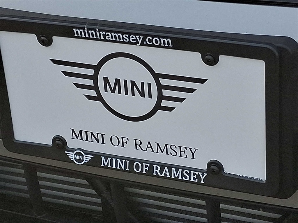 Thumbnail: 2023 MINI Cooper Hardtop - 30