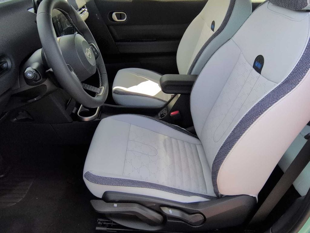 2026 MINI Hardtop 2 Door S - Photo 16