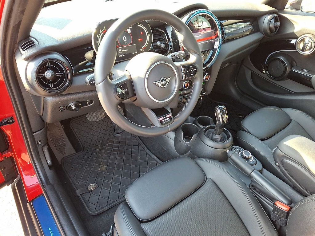 2023 MINI Hardtop 4 Door S - Photo 10