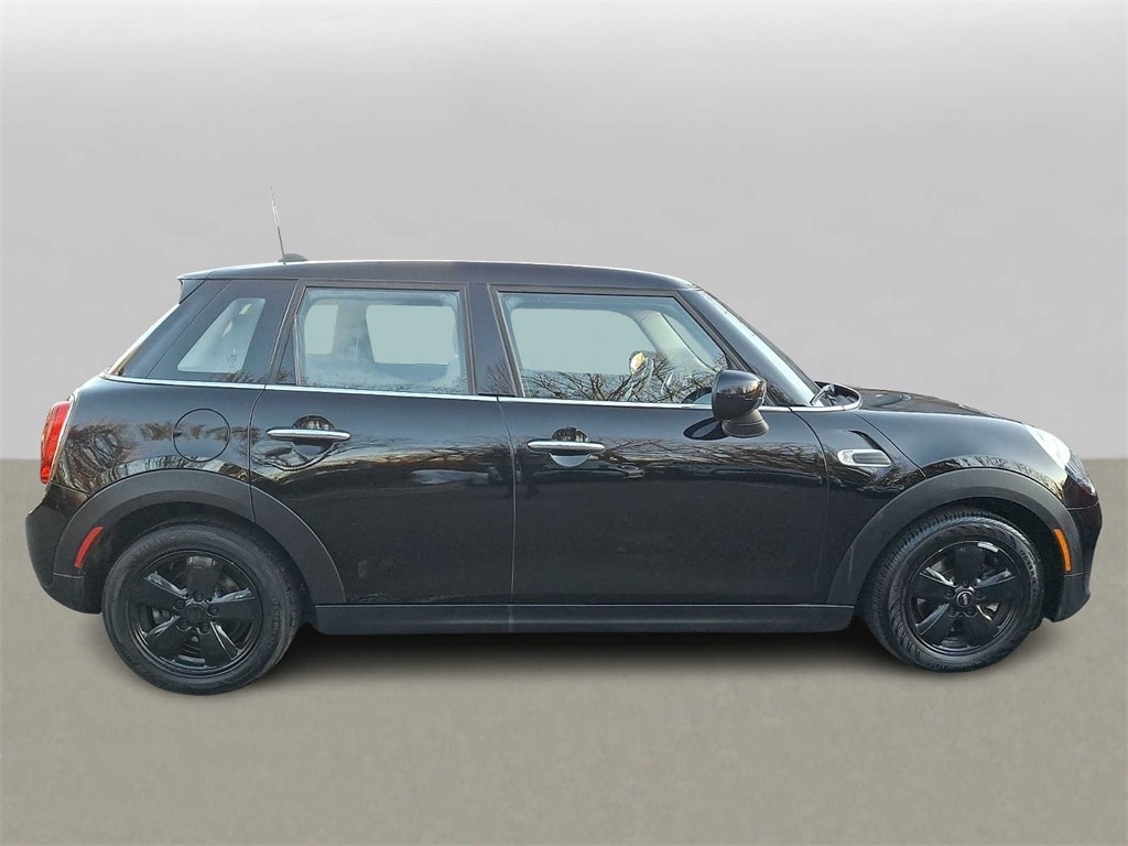 Thumbnail: 2020 MINI Cooper Hardtop - 4