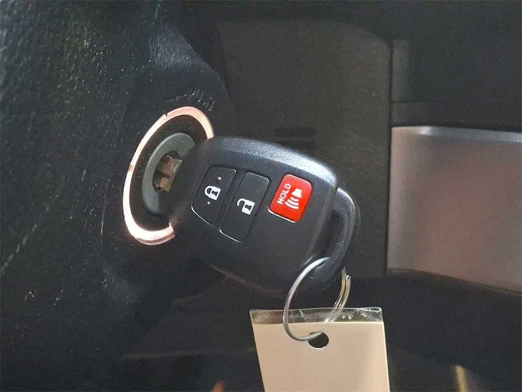 Thumbnail: 2020 Toyota Tacoma - 22