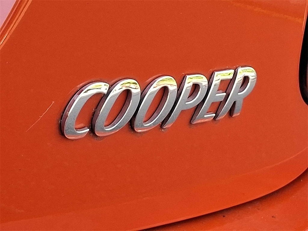 Thumbnail: 2021 MINI Cooper - 25