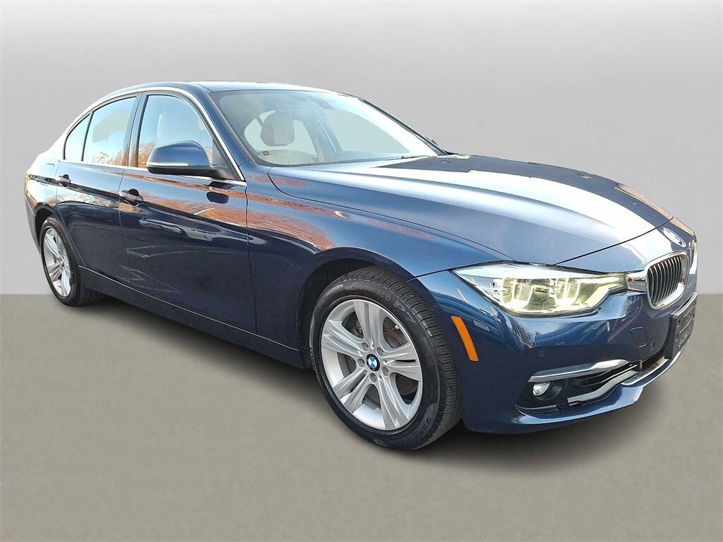 Used 2017 BMW 330i xDrive Sedan