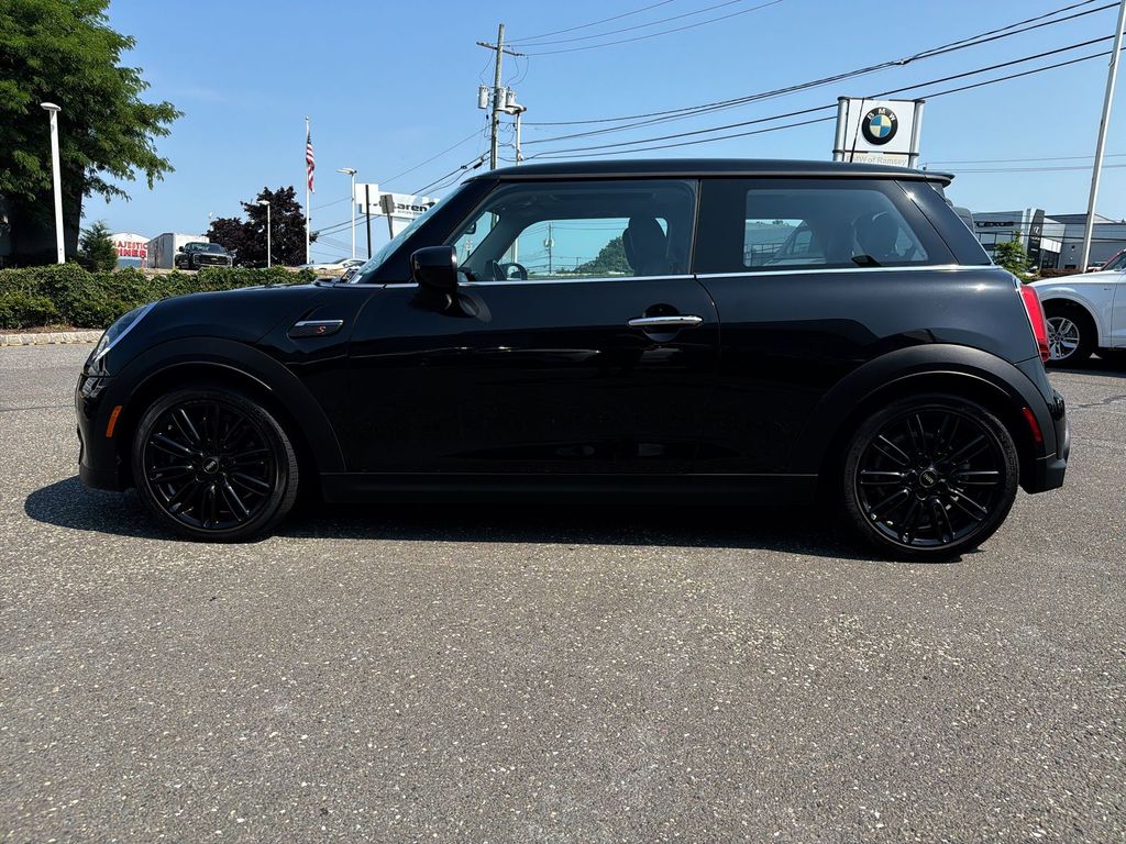 Thumbnail: 2023 MINI Cooper - 10